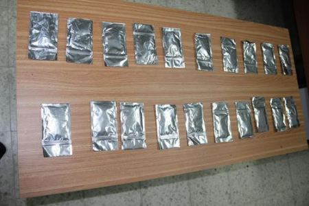 الشرطة تضبط 20 كيس من المواد المخدرة في أريحا